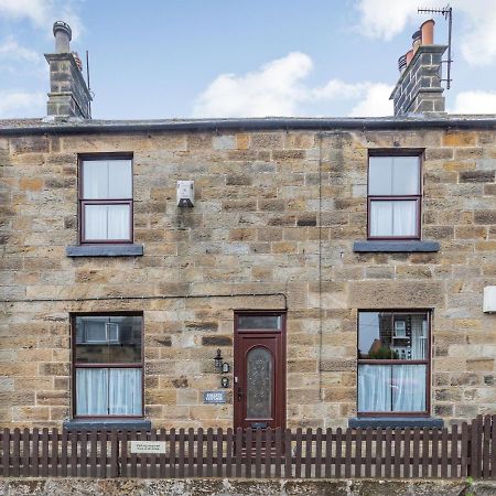 Esklets Cottage Уитби Экстерьер фото